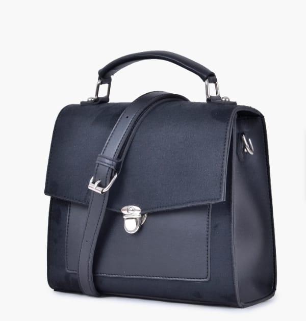 Elegant Black Leather Hand Bag