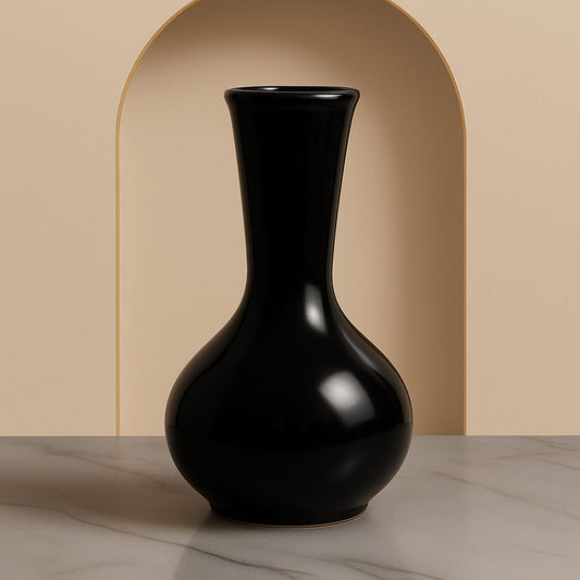Onyx Spire Vase