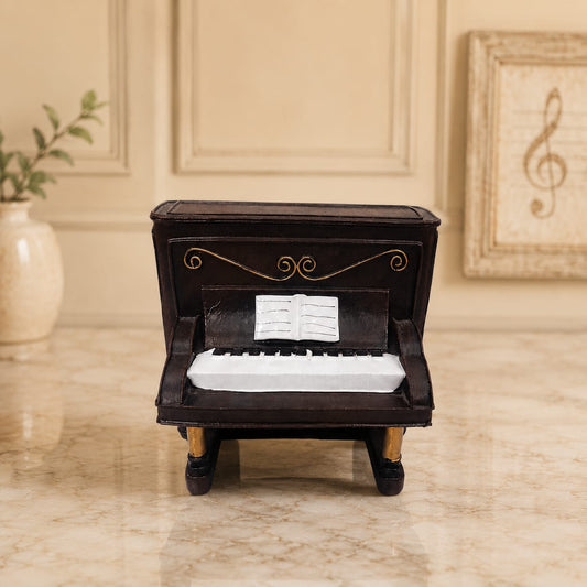 Timeless Piano Décor