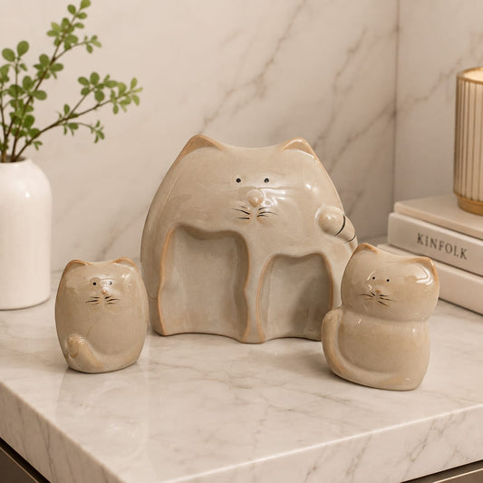 Charming Cat Family